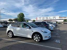 The tesla model y is an electric compact crossover utility vehicle (cuv) by tesla, inc. Amazing Pickup Experience At Tesla Fremont Factory Tesla Model Y Performance White With White Interior Teslamodely