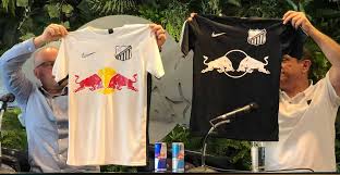 Muitos torcedores são contra uma mudança brusca em algo que simboliza o clube. Red Bull Bragantino Tera Novo Escudo Em 2020 Mas Mantera Cores Mantos Do Futebol