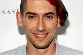Jeez, it's halloween time, and i'm already making a valentine's day card. Max Landis Is Writing A Pepe Le Pew Movie