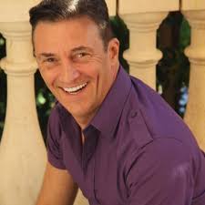 Louis Bar (@louisbardance)