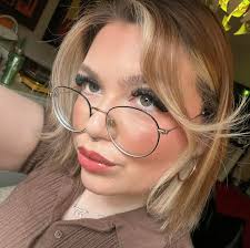 Amber McKinnon (@amber.mckinnon.10) • Facebook