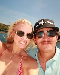 M A R Y H E S T E R (@maryhesterr) • Instagram photos and videos