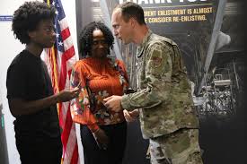 Mother, Son Join Virginia Air Guard's 192nd Wing Together > National Guard  > News Features