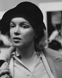 Marilyn Monroe im Actors Studio in NYC, 1955. Sie studierte The Method bei  Lee Strasberg und spielte einmal eine Szene aus Anna Christie, die ihre  Kollegen als eine der großartigsten Aufführungen aller