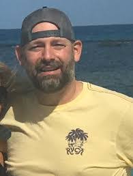 Frank Vales's Instagram, Twitter & Facebook