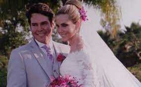 Who is he dating right now? Rodrigo Mejia Historia De Amor Con Gaby Crassus De Al Extremo Fotos