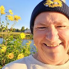 Cassie Selleck's Instagram, Twitter & Facebook