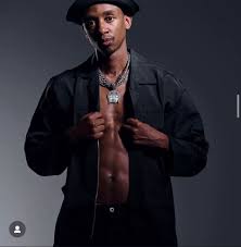 Scotts Maphuma tells fans ukuthi akabancengile! – Y