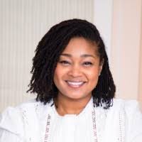 Karissa Holmes's Instagram, Twitter & Facebook