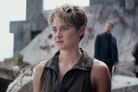 Shailene woodley has revealed the she faced health issues while filming the divergent movies, which forced her to turn down other roles. Divergent Insurgent Trailer Shailene Woodley S Hair Is As Short As Her Patience For Kate Winslet