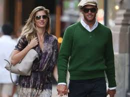 A look inside the marriage of patriots quarterback tom brady and supermodel gisele bundchen, who are worth $540 million, planned their wedding in 10 days, and have spoken every. Tom Brady En El Pais
