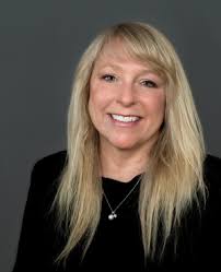 Kristy Stephenson's Instagram, Twitter & Facebook