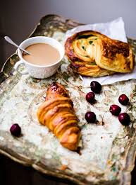 Roxy Loves Food Paris Breakfast Eat