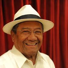Born armando manzanero canche, he grew up in ticul, yucatan, mexico in a family of mayan descent. Vz6xjv O1deecm