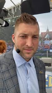 Jeff Linton's Instagram, Twitter & Facebook