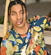 Model @tahjjic as always styled by @stylistebonij my sis !!! Clothing  provided by @shop.dallas.etro #nikonphotography #nikonwayoflife #nikonz6  #naturallight #denim #headshots #malemodel #blackkings #ebonymodel  #agencymodel #tamronlens #tamron70200g2 ...