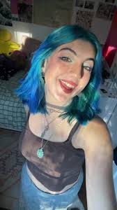 i'm legit obsessed with the blue ombré look it's very 2014 tumblr hair...