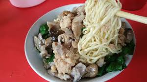 Selanjutnya akan diberi topping dan pelengkap lainnya. Bakmi Club Facebook Group Mie Ayam Bang Bedo Facebook