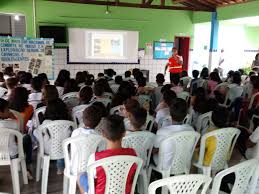 Acho que há pouca informação sobre o assunto e a malta ainda tem muito presente o antigo dia da defesa nacional. Comunidade Mais Segura E Tema De Palestra Da Defesa Civil De Maracanau