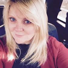 Jeanette Gault's Instagram, Twitter & Facebook