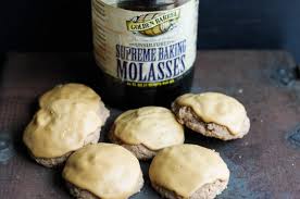 Taken from my mom's treasury of recipes. Recipe For Oatmeal Cookies With Molassas Oatmeal Raisin Bars Recipe Martha Stewart The Perfect Christmas Cookies For Your Freezer Stash Decorados De Unas