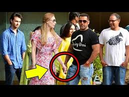 Recently, salman khan was asked about his marriage. Salman Khan Confirms Marriage With Girlfriend Iulia Vantur Seen With Family On Rakhi Youtube