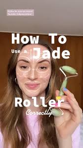 How to use a #jaderoller correctly? #jaderolling #facemassage  #lymphaticdrainage #allyoucanface #eyeslipsface ❤️