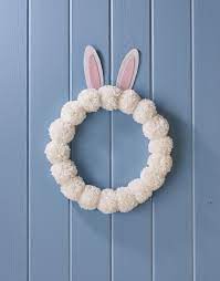 Get tutorials to decorate homemade easter wreath it's the perfect time to give your home a refreshing makeover with these adorable diy easter wreath ideas for the front door. 32 Diy Easter Wreath Ideas How To Make A Cute Easter Door Wreath