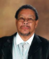 Alona Snowden's Instagram, Twitter & Facebook