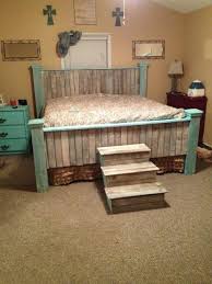 30 Chic Teal Diy Decor Ideas To Bring This Year S Trendiest Color Into Your Home Farmhouse Bedroom Decor Home Decor Diy Bed Frame