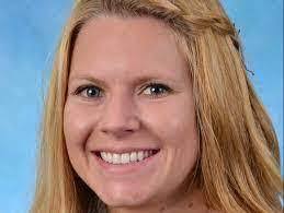 Deanna Sipes's Instagram, Twitter & Facebook