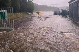 With a major regional race meeting underway the red flags came out after an initially wet track became a scene out of an indiana jones movie with a flash flood sweeping down … Flood In Belgium Infrastructure In Spa Severely Affected Ruetir Ruetir