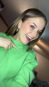 Abigail Rapp's Instagram, Twitter & Facebook