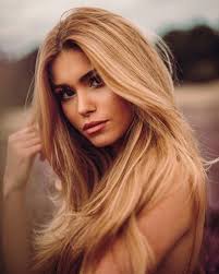 A dark shimmery blond or honey blonde enhances a naturally warm complexion and creates a rich blending tone that mixes up with dark roots. Ash Blonde Wigs For Women Blonde Body Wave Wig Blonde Hair Care Blonde Wigsblonde