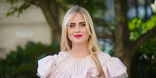 Coupe de cheveux femme : Les Tendances Coupe De Cheveux De L Automne Hiver 2020 21 Stylight