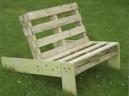 Plan cabane en palette facile en pdf. Fauteuil De Jardin En Palette Esprit Cabane