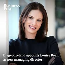 Aimee Arthur's Instagram, Twitter & Facebook