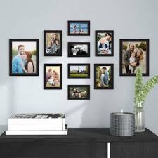 Hanging a large frame over the bed creates a pleasant focal point. Photo Frames à¤« à¤Ÿ à¤« à¤° à¤® Buy Photo Frames Online In India Flipkart Com