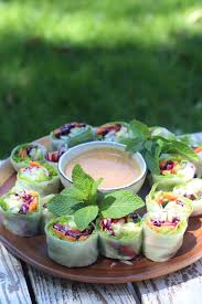 Sauce Cremeuse Pour Veggie Rolls Du Bio Dans Mon Bento Recette Roules De Legumes Assiette De Crudites Alimentation
