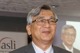 Born 1949) is a malaysian politician who is the current speaker of the dewan rakyat, the lower house of the parliament of malaysia since 2018.1 presently he is an independent politician.2. Speaker Summoned To Palace To Meet King The Star