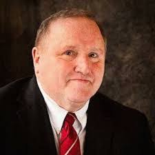 Julie Lobe's Instagram, Twitter & Facebook