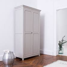 Une armoire parisienne qui vous ressemble ! Armoire Parisienne Ou La Trouver Comment L Adopter