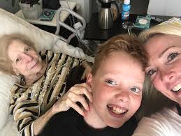 Maxine Ewing's Instagram, Twitter & Facebook