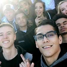 Sean Manes's Instagram, Twitter & Facebook