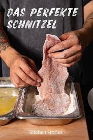 Schnitzeljagd Auf Der Suche Nach Dem Panierten Gluck Stories Kitchen Stories In 2020 Schnitzel Rezepte Jagerschnitzel Rezept Schnitzel