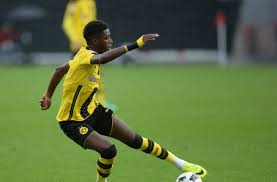 Последние твиты от ousmane dembélé (@dembouz). Borussia Dortmund Ousmane Dembele Commits To The Club