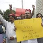Blast Pakistan campaign rally kills