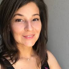 Danielle Hetland (@elliegracejewelry) • Instagram photos and videos