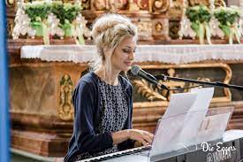 Albums et chansons en streaming et téléchargement mp3. Anna Buchegger Facebook
