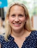 Jennifer Bragg's Instagram, Twitter & Facebook